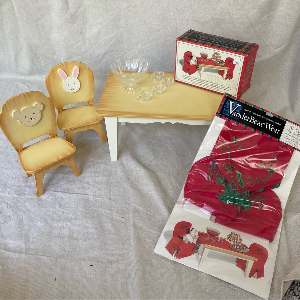 Muffy Vanderbear Table and Chairs with Party Set